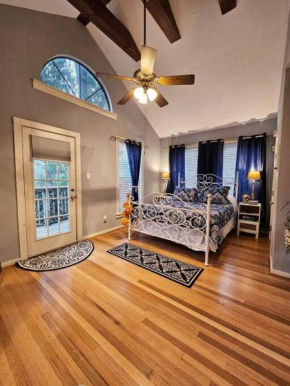 Secluded Two Story Country Style Loft with Balcony